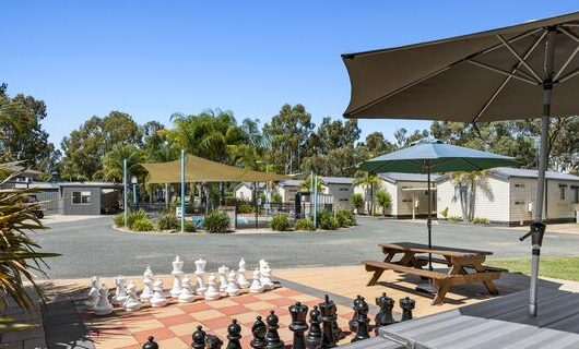 Giant Chess
